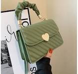 Women's Elegant Chain Handbag - Image 2